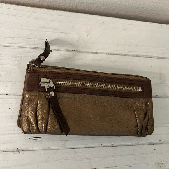 Fossil Metallic Leather Clutch - Picture 5 of 5